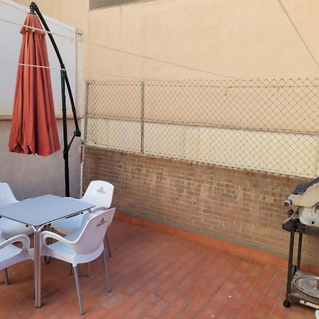 Apartamento Montserrat Almeria Bagian luar foto