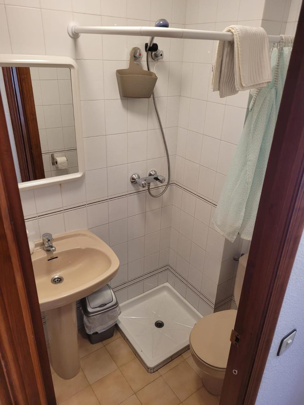 Apartamento Montserrat Almeria Bagian luar foto