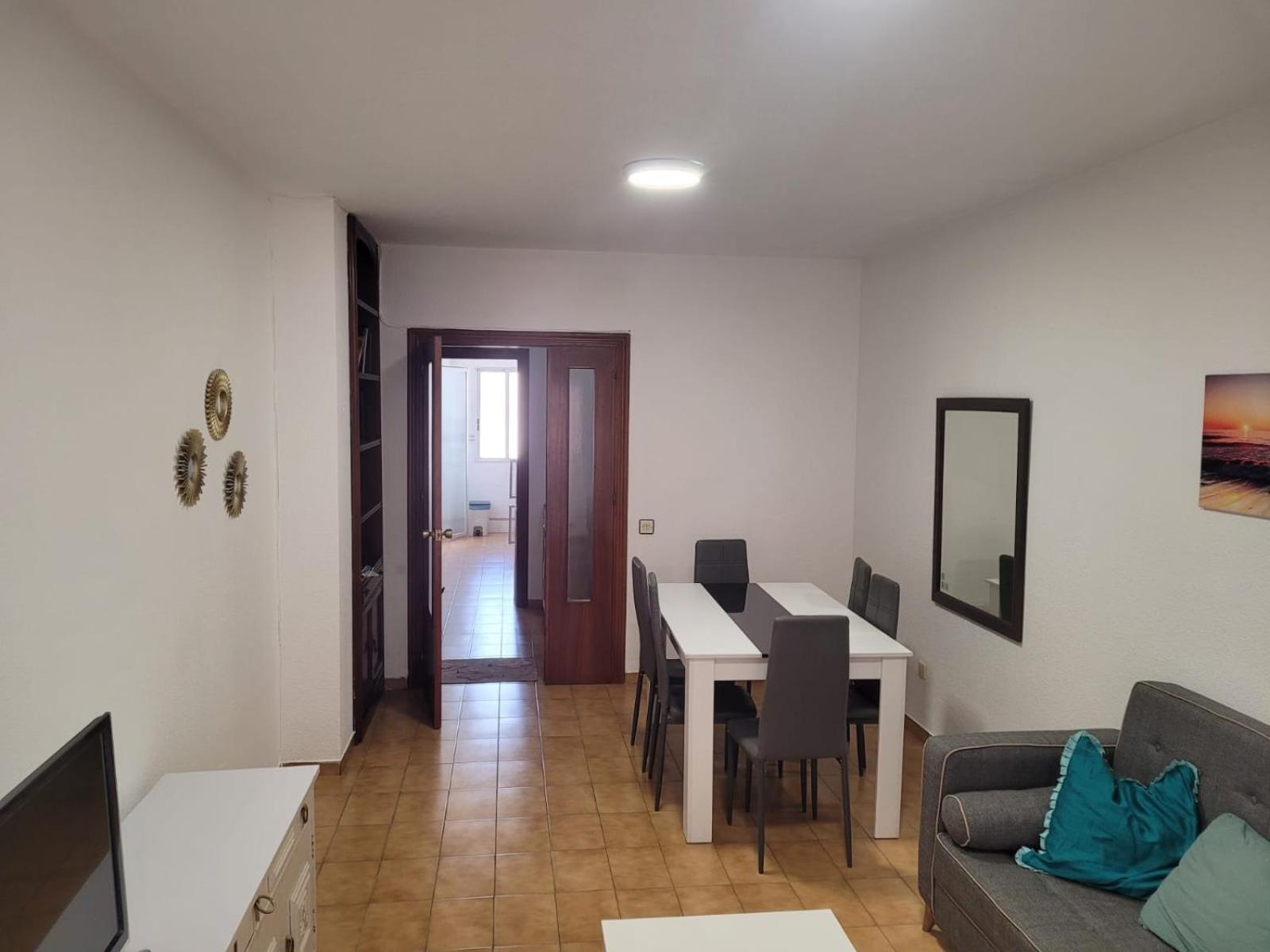 Apartamento Montserrat Almeria Bagian luar foto