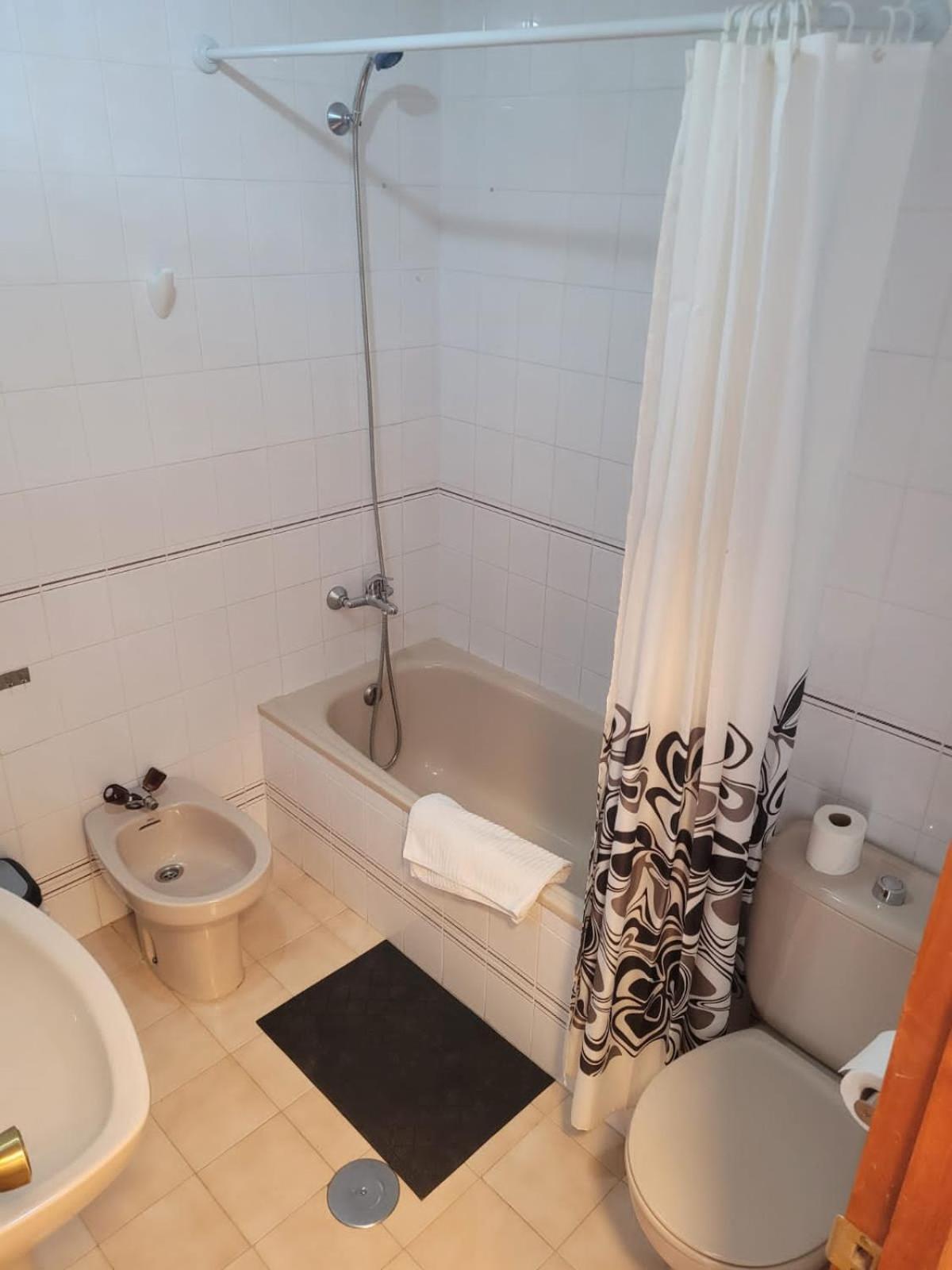Apartamento Montserrat Almeria Bagian luar foto